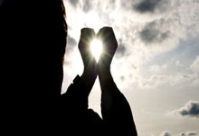 卡塔尔对阵伊朗，谁更有可能在这场交锋中占优？